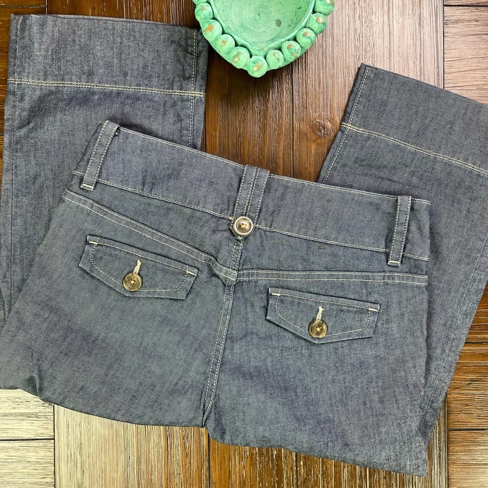 Banana Republic Classic Denim Capris - Picture 7 of 12